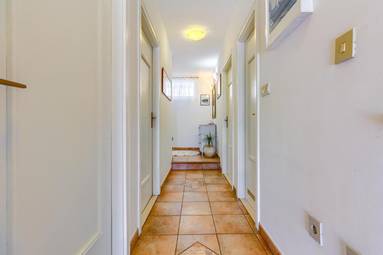 Apartments Meri Trogir Exterior photo