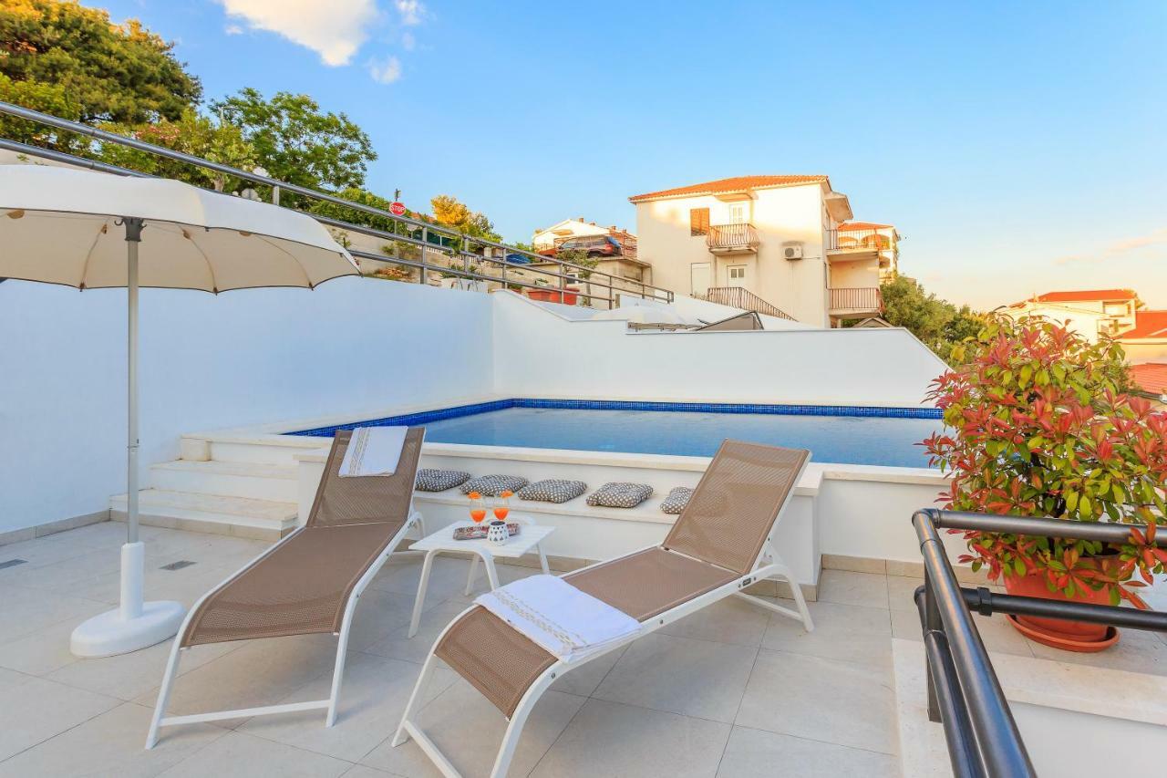 Apartments Meri Trogir Exterior photo