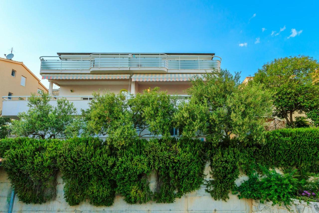 Apartments Meri Trogir Exterior photo