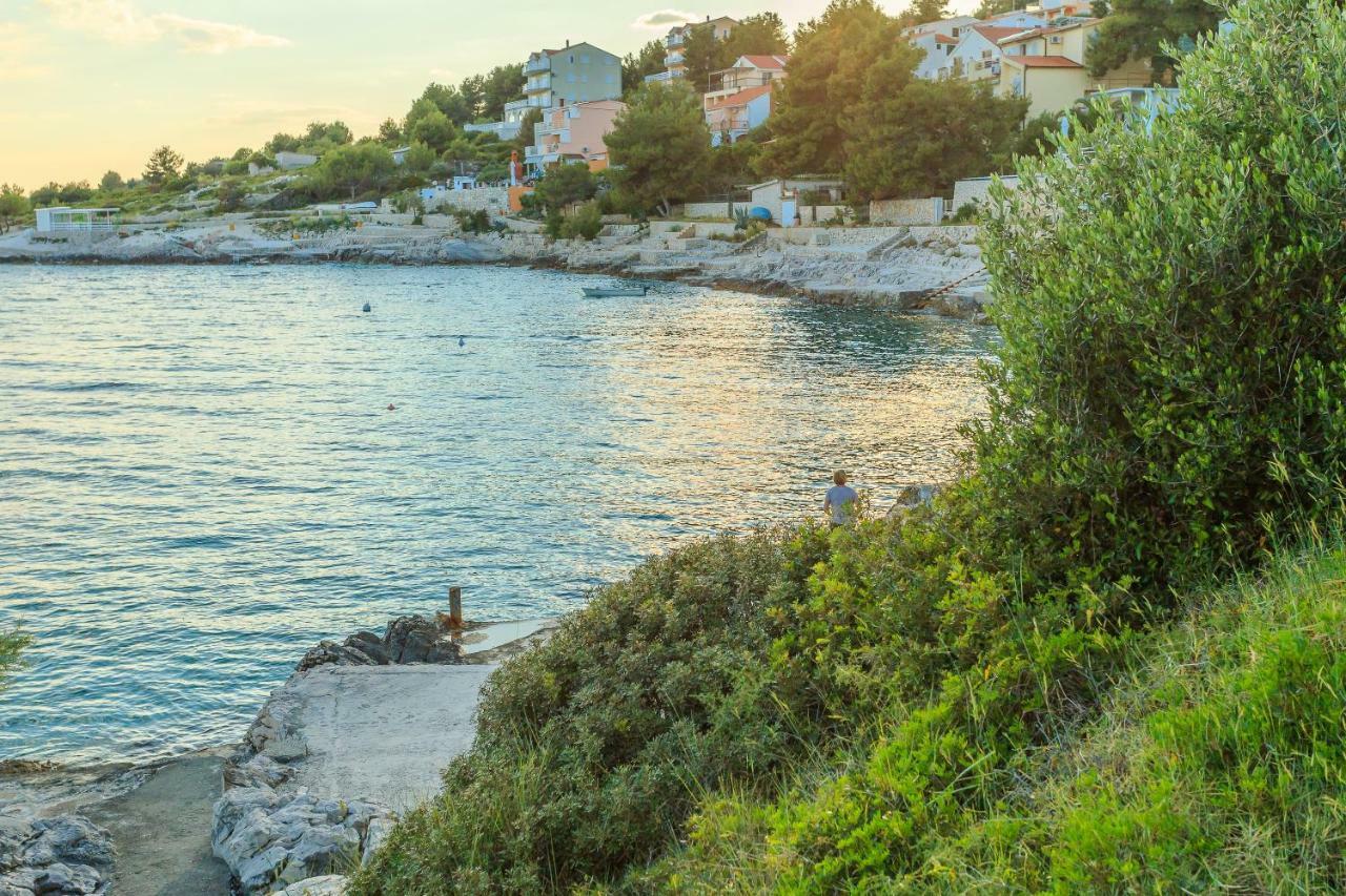 Apartments Meri Trogir Exterior photo